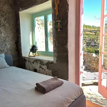 بيت للعطل Rosas Marchenhafte Finca غراناديا دي أبونا